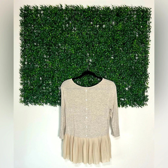 Anthropologie Pebble and Stone Oatmeal Button Back Chiffon Blouse Tunic Size S - Picture 2 of 11